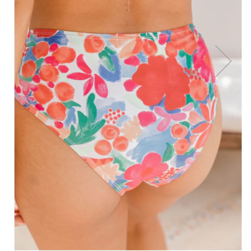 ⭐️4/$20 BUNDLE ITEM⭐️ COVERED IN SUNSHINE WATERCOLOR FLORAL BIKINI BOTTOMS